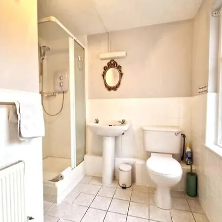 Apartmán At Granny's, 4 Bed Terrace On Iconic Canal *